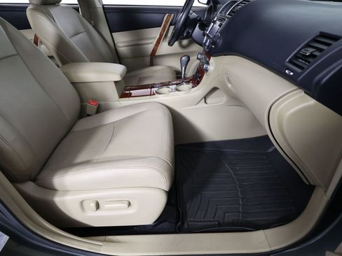 Used 2013 Toyota Highlander Limited image 28