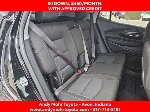 Used 2024 GMC Terrain SLE image 28