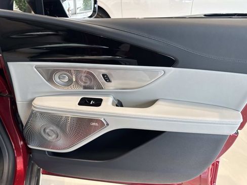 New 2026 Lincoln Nautilus Reserve image 16