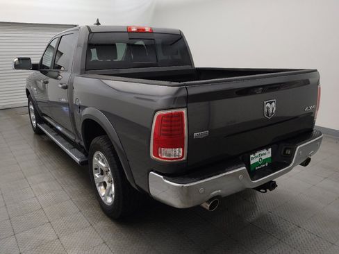 Used 2016 RAM 1500 Laramie w/ Convenience Group AWD/4WD image 5