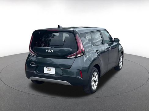Used 2025 Kia Soul LX w/ LX Technology Package FWD image 11
