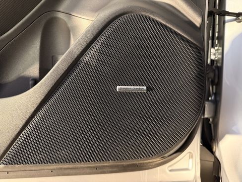 Used 2022 Subaru Forester Limited image 30