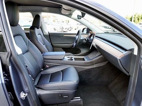 Used 2023 Tesla Model Y 2WD image 12