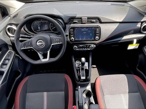 New 2025 Nissan Versa SR w/ Trunk Package image 5