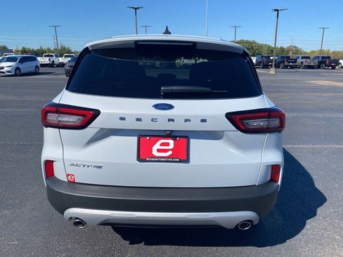 New 2026 Ford Escape Active image 7