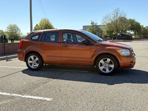 Used 2011 Dodge Caliber Mainstreet FWD image 9