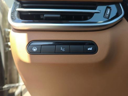 Used 2023 INFINITI QX60 Autograph w/ Cargo Package AWD/4WD image 37