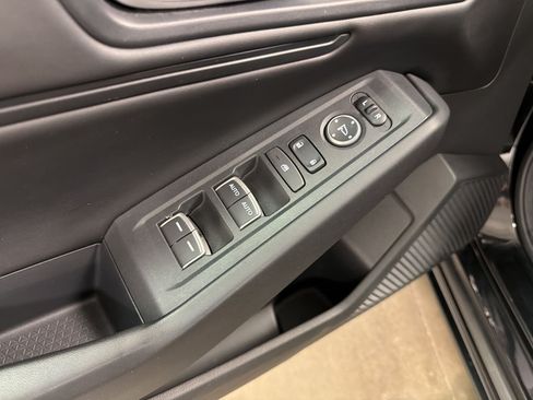 Used 2023 Honda Accord EX-L image 25