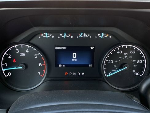 New 2026 Ford F250 XL w/ XL Chrome Package image 34