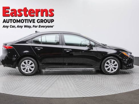 Used 2024 Toyota Corolla LE FWD image 4