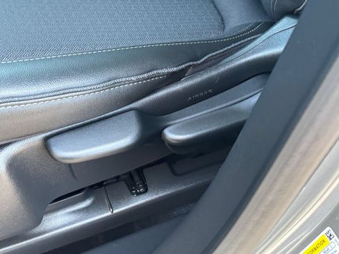 Used 2025 Buick Encore GX Preferred FWD image 22