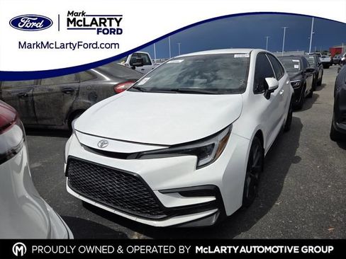 Used 2024 Toyota Corolla SE FWD image 1