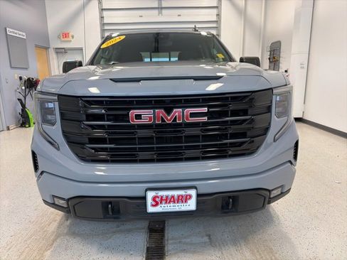 Used 2024 GMC Sierra 1500 Elevation w/ Preferred Package image 4