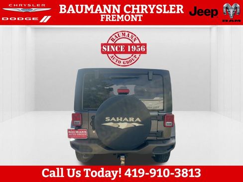 Used 2016 Jeep Wrangler Unlimited Sahara AWD/4WD image 6