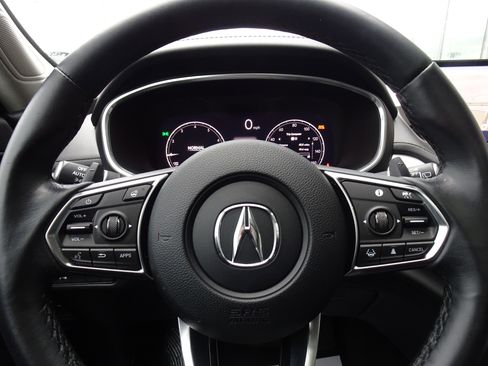 Used 2023 Acura MDX SH-AWD w/ Technology Package image 22