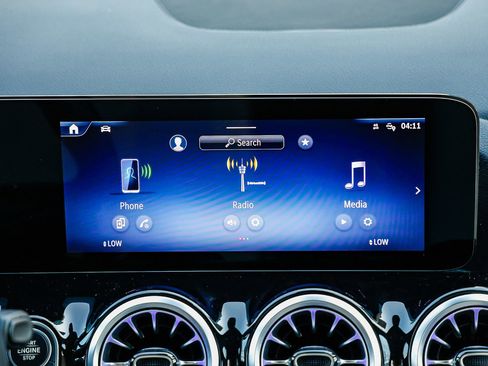 Certified 2025 Mercedes-Benz GLA 250 image 12