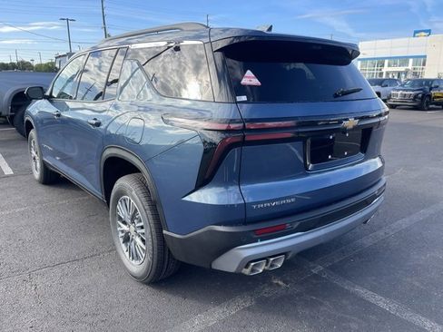 New 2026 Chevrolet Traverse LT w/ Driver Confidence Package image 5