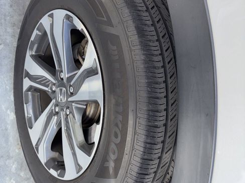 Used 2019 Honda CR-V LX image 11