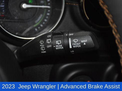Used 2023 Jeep Wrangler Unlimited Sahara AWD/4WD image 14