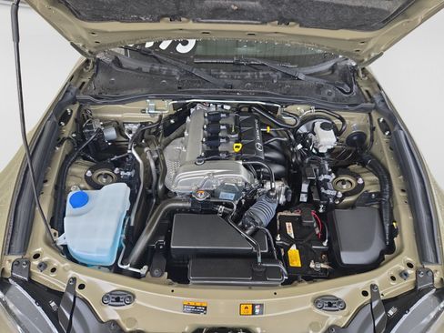 Used 2023 MAZDA MX-5 Miata Grand Touring w/ Weather Package RWD image 19
