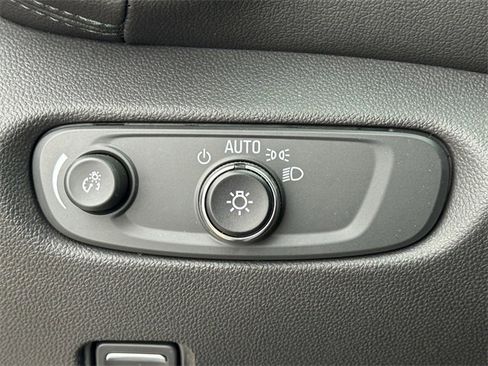 Used 2022 Chevrolet Blazer LT w/ Redline Edition image 19