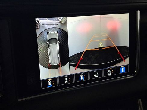 Used 2023 GMC Yukon Denali image 20