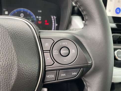 Certified 2025 Toyota Corolla SE image 22