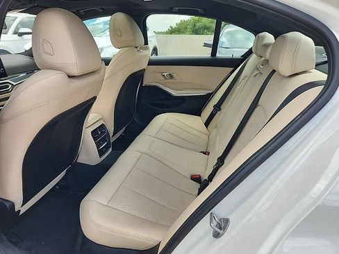 Used 2024 BMW 330i Sedan w/ Convenience Package RWD image 3