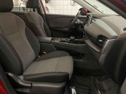 Used 2022 Nissan Rogue S image 20