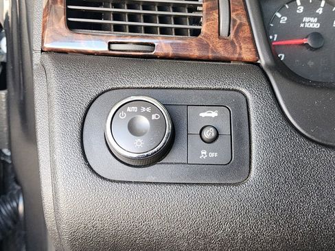 Used 2013 Chevrolet Impala LS FWD image 23