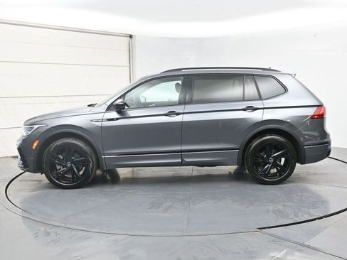Used 2024 Volkswagen Tiguan SE R-Line AWD/4WD image 20