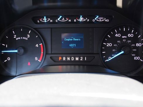 Used 2017 Ford F550 4x4 Regular Cab Super Duty image 16