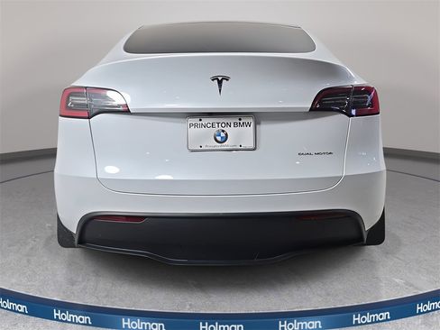 Used 2023 Tesla Model Y Long Range image 7