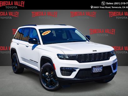 Used 2023 Jeep Grand Cherokee Limited w/ Black Appearance Package