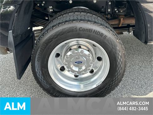 Certified 2025 Ford F450 Platinum w/ FX4 Off-Road Package AWD/4WD image 21