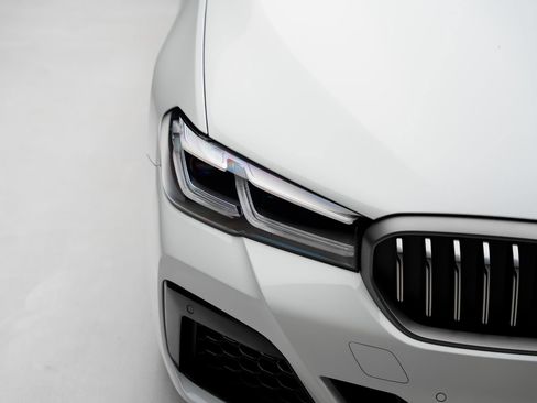 Used 2023 BMW M550i xDrive AWD/4WD image 12