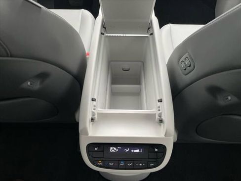 New 2026 Hyundai Ioniq 9 SEL image 22