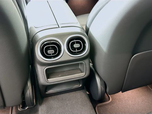 New 2026 Mercedes-Benz GLC 300 4MATIC image 28