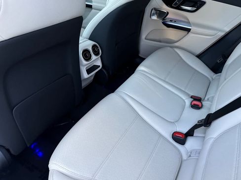 New 2026 Mercedes-Benz GLC 300 image 11