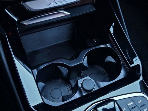 Used 2022 BMW X3 xDrive30i w/ Premium Package image 22