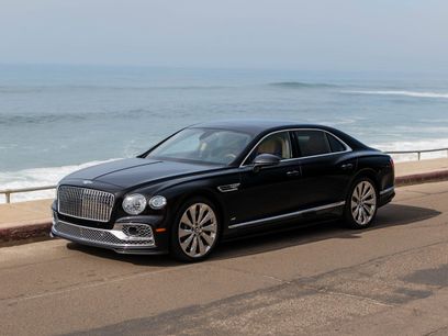 Used 2022 Bentley Flying Spur V8