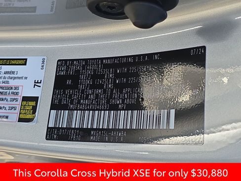 Used 2024 Toyota Corolla Cross XSE w/ Convenience Package image 44