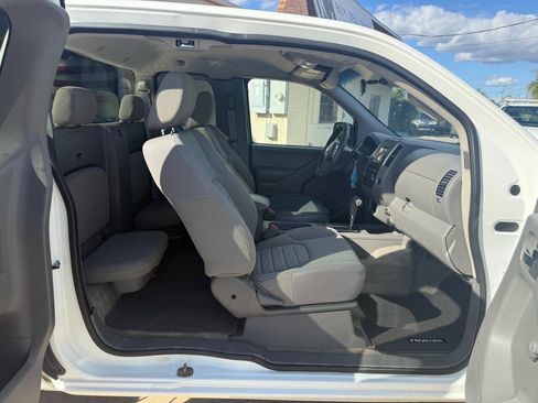 Used 2018 Nissan Frontier S image 19