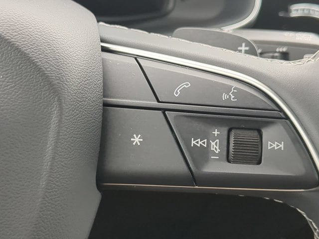 Used 2026 Audi Q8 Premium Plus AWD/4WD image 25