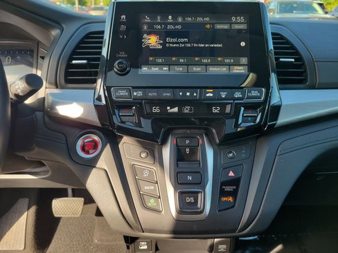 Used 2024 Honda Odyssey EX-L image 17