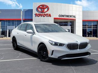 Used 2024 BMW 530i xDrive AWD/4WD video 2