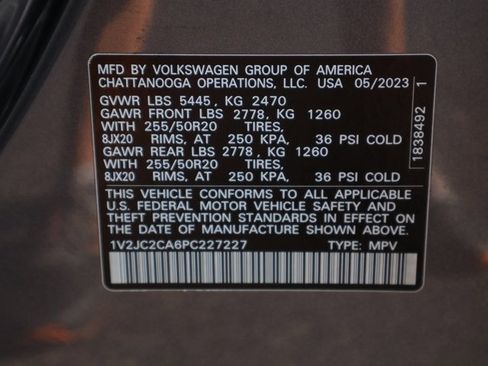 Used 2023 Volkswagen Atlas Cross Sport SE w/ Panoramic Sunroof Package image 27