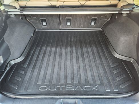 Used 2018 Subaru Outback 2.5i Limited image 41