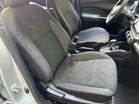 Used 2020 Nissan Kicks S FWD image 27