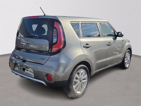 Used 2017 Kia Soul + w/ UVO Package image 6